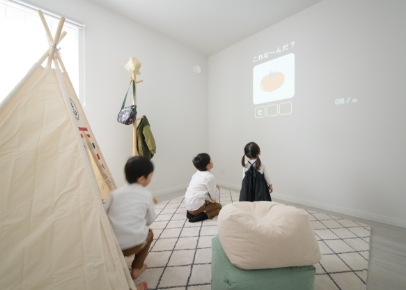 子どもがのびのび遊べる家