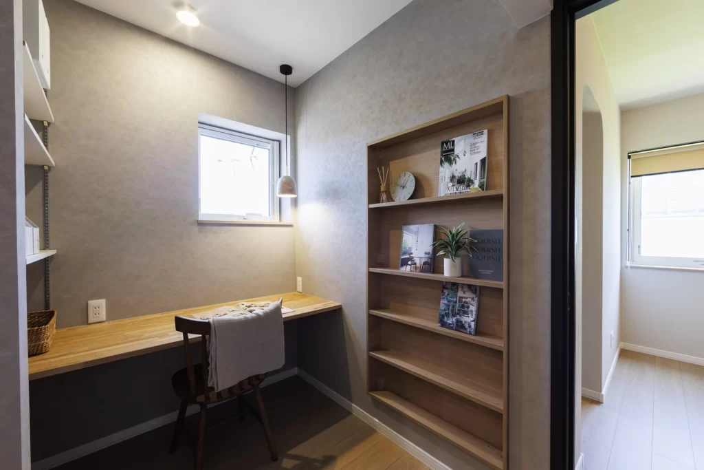 【木のぬくもりを感じるカフェスタイルのお家】旭町2条1丁目｜モデルハウス-Marina(マリーナ)-
