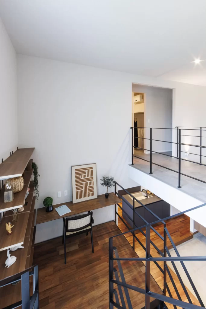 【愉しみは、秘密の隠し部屋に。土間のある家 -巣 mino-】神楽モデルハウスB棟