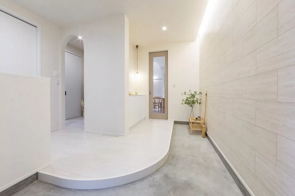 【アーチデザインが光る、モダンな家】千歳市高台｜-VILLA(ヴィラ)-モデルハウス