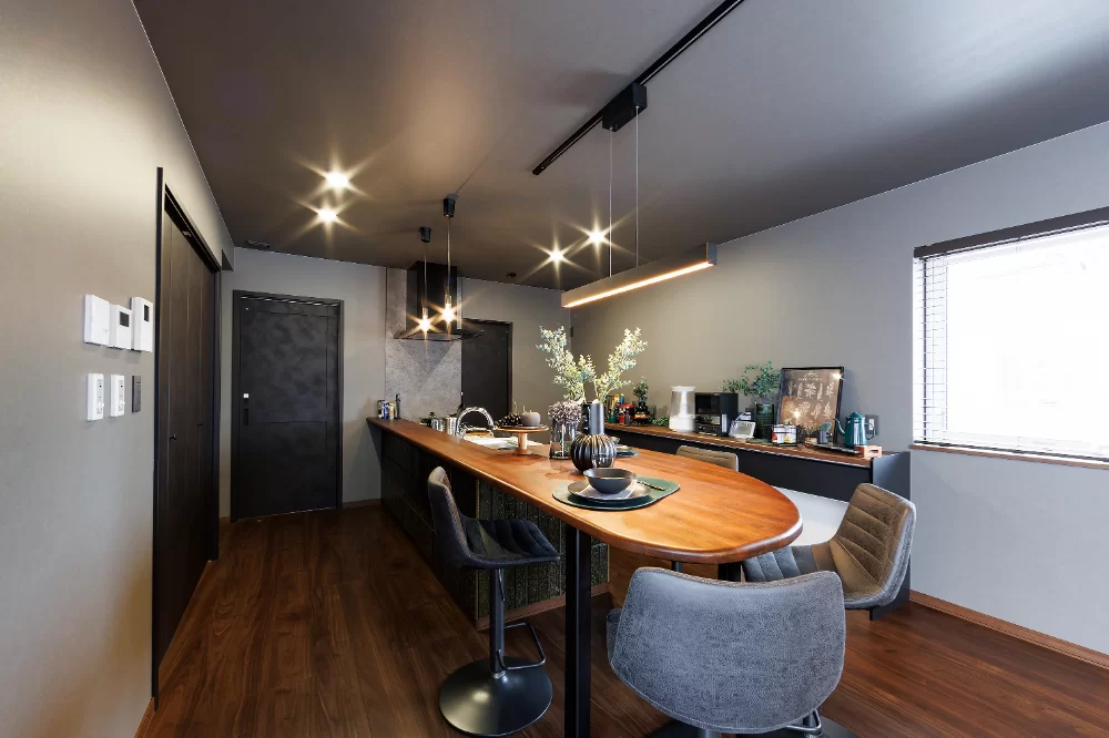 【木のあたたかさを纏う、落ち着きの平屋】帯広市大空町3丁目｜- Grayn(グレーン) -モデルハ…