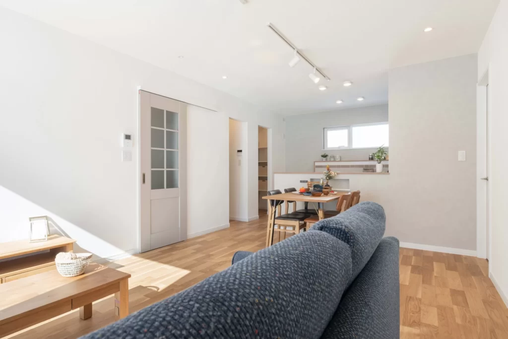 【書斎とバルコニーのある、整う住まい】釧路市昭和中央1丁目|オーナー様邸見学会開催!