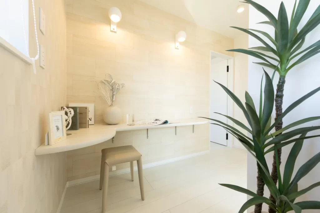 【白の重なりが生む立体感-blanc(ブラン)-】釧路市鳥取北8丁目｜モデルハウス