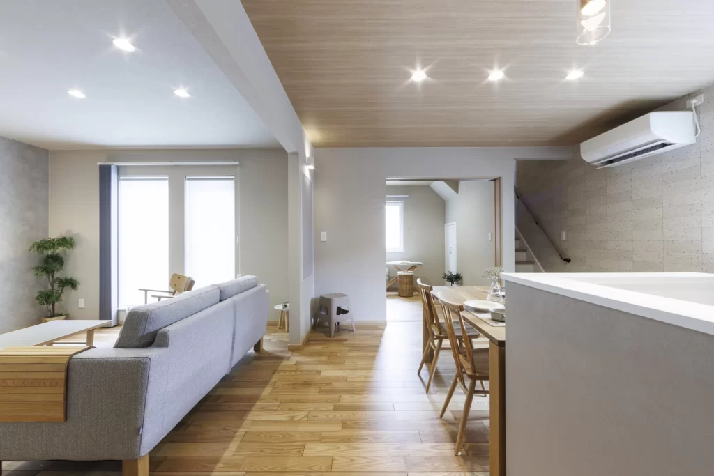 【家事がすっと進む、白と木目の心地よい家】恵庭市和光町｜-NORD・BLANC(ノールブラン)-モデルハウス