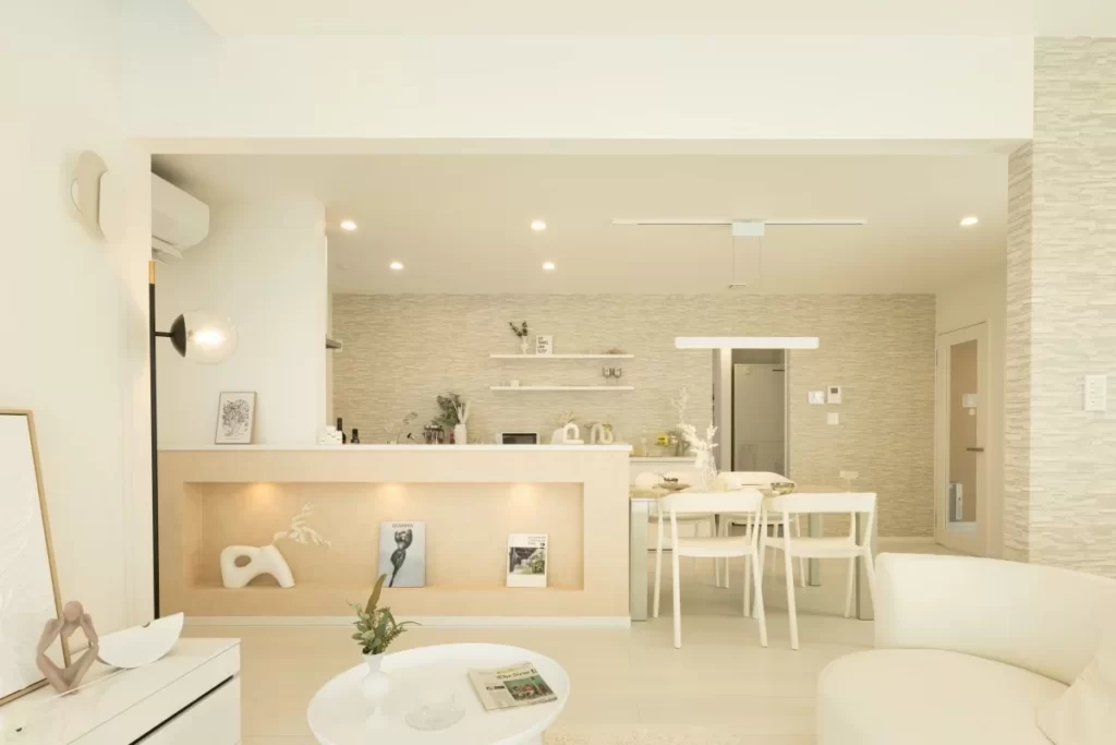 【白の重なりが生む立体感-blanc(ブラン)-】釧路市鳥取北8丁目｜モデルハウス