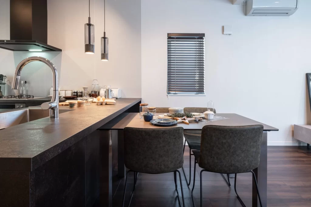 【こだわりキッチンで魅せる、モダンな家】仙台市泉区泉ケ丘５丁目｜オーナー様邸見学会開催！