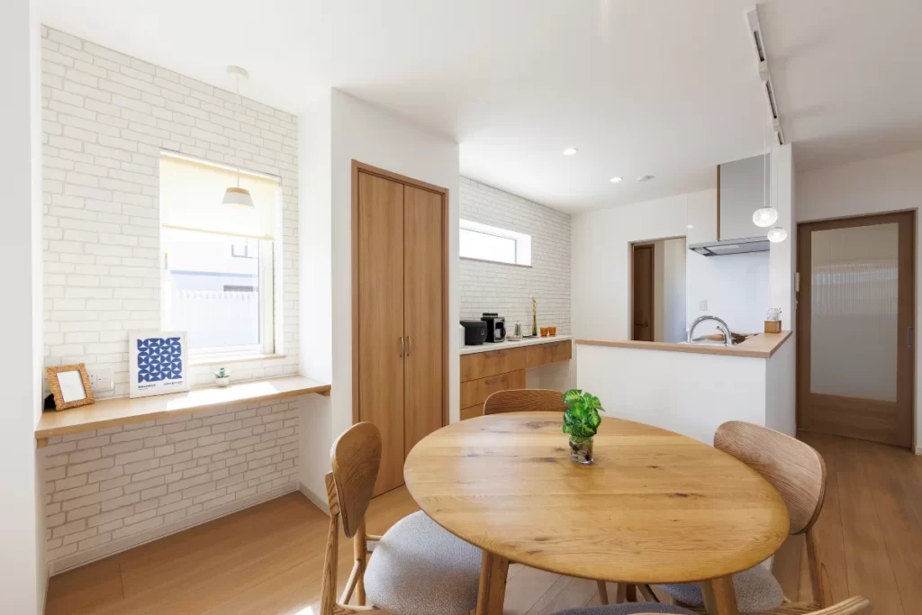 【家事がすっと進む、白と木目の心地よい家】恵庭市和光町｜-NORD・BLANC(ノールブラン)-モ…