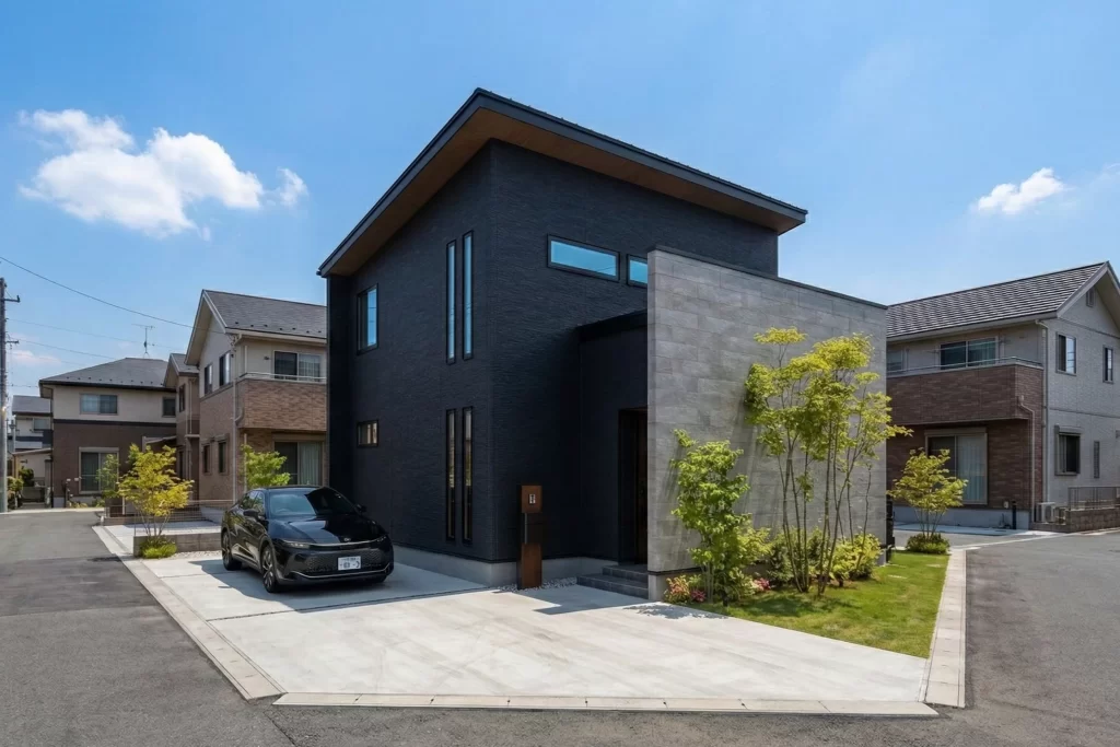 【高天井と回遊動線で叶える、快適をデザインした住まい】仙台市太白区東中田｜モデルハウス