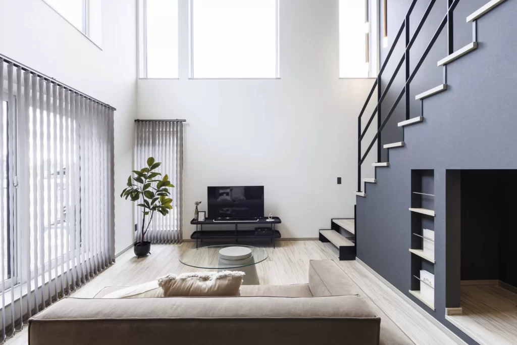 【光を纏う、アーバンシックな住まい】ウトナイ南2丁目｜モデルハウス-GRINT(グリント)-